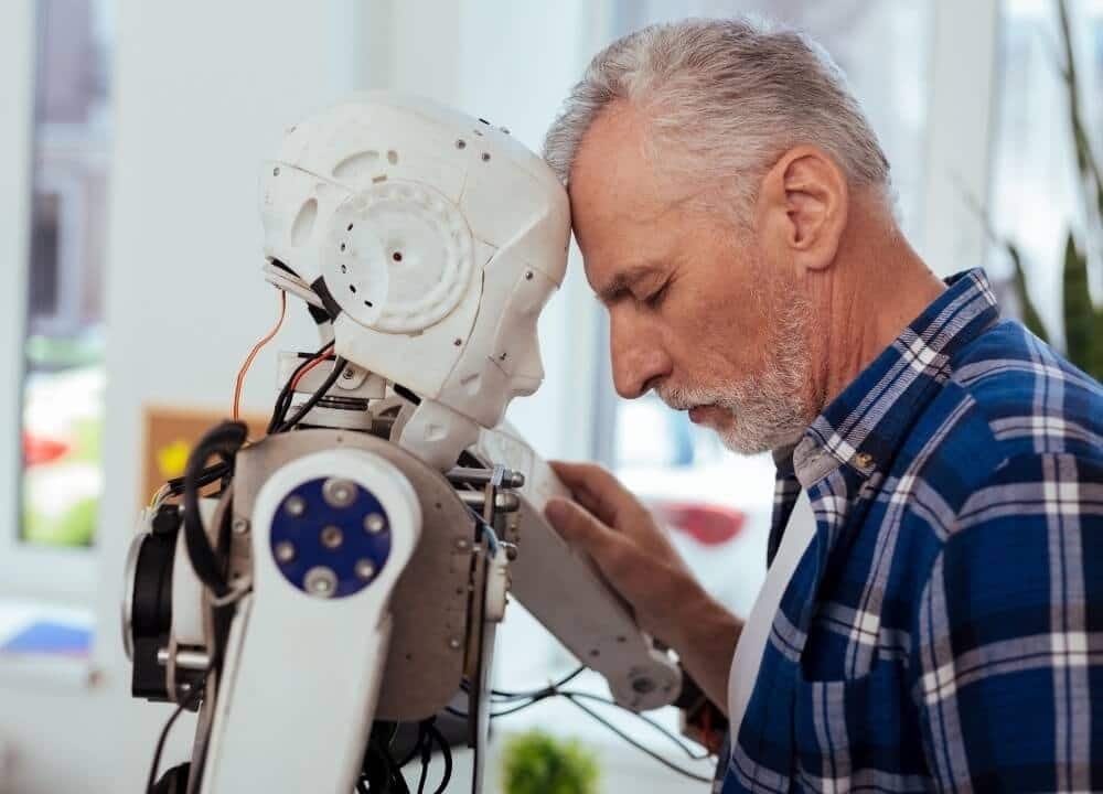 using social robots in advanced dementia treatment